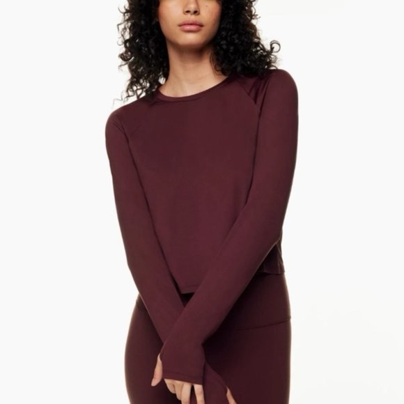 Aritzia Tops - TNA Action Breathe Tumble long sleeve in spiced burgundy